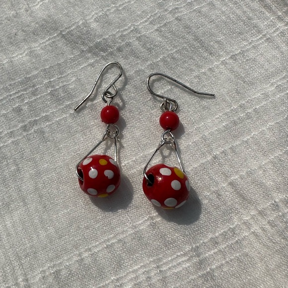 5 PAIRS OF DAINTY EARRINGS - Picture 6 of 6